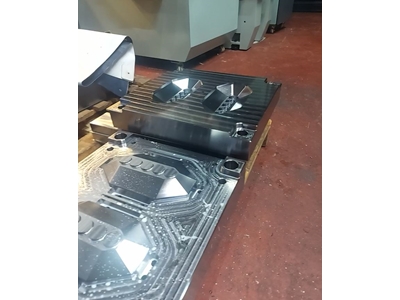 Plastic Injection Mold Manufacturing (4) - 7