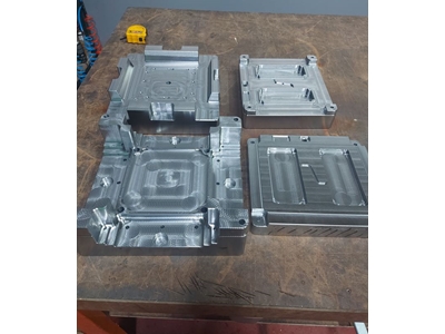 Plastic Injection Mold Manufacturing (4) - 5