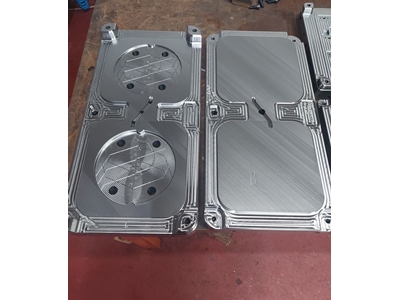 Plastic Injection Mold Manufacturing (4) - 4