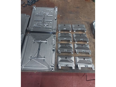 Plastic Injection Mold Manufacturing (4) - 3