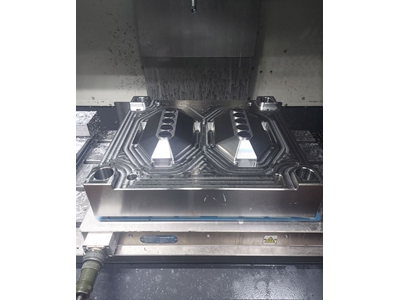 Plastic Injection Mold Manufacturing (4) - 8