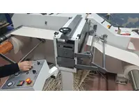 Kunststoff-PVC-Schneidemaschine