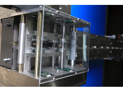 10 Pieces/Minute Servo Controlled Horizontal Conveyor Packaging Machine - 9