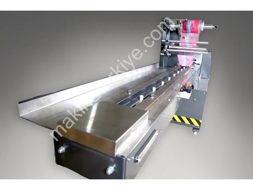 10 Pieces/Minute Horizontal Conveyor Packaging Machine