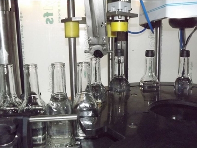 3000-4000 Adet/Saat Çakma Kapak Kapatma Makinası - 1