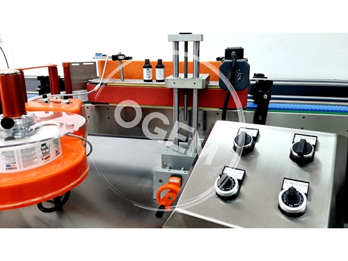 Double Sided Automatic Labeling Machine