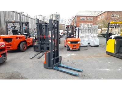 1.5 Ton (3500 mm) Akülü İstif Makinası - 12