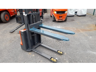 1.5 Ton (3500 mm) Akülü İstif Makinası - 10