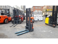 1.5 Ton (3500 mm) Battery Powered Stacker