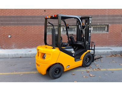 3 Ton Euro 5 Motorlu Dizel Forklift - 2