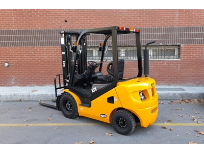 3 Ton Euro 5 Motorlu Dizel Forklift - 3