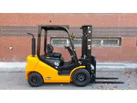 Chariot élévateur diesel à moteur Euro 5 de 3 tonnes