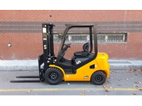 2.5 Ton Euro 5 Motorlu Dizel Forklift - 1