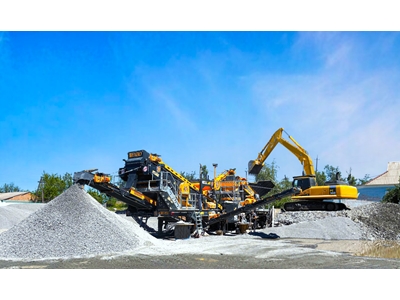 220-340 Ton / Hour Mobile Cone Crushing Plant - 0