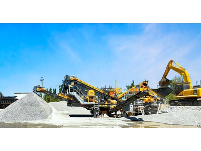 220-340 Ton / Hour Mobile Cone Crushing Plant - 1