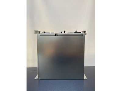 Yaskawa JZNC-YSU01-1E Unité de sécurité des systèmes d'automatisation et de robotique Unité de contrôle de sécurité - 2