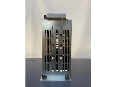 Yaskawa JZNC-YSU01-1E Unité de sécurité des systèmes d'automatisation et de robotique Unité de contrôle de sécurité - 4