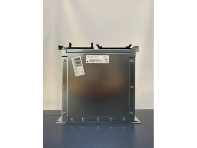 Yaskawa JZNC-YSU01-1E Unité de sécurité des systèmes d'automatisation et de robotique Unité de contrôle de sécurité - 3