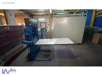 50 cm Kartonkasten Klebemaschine