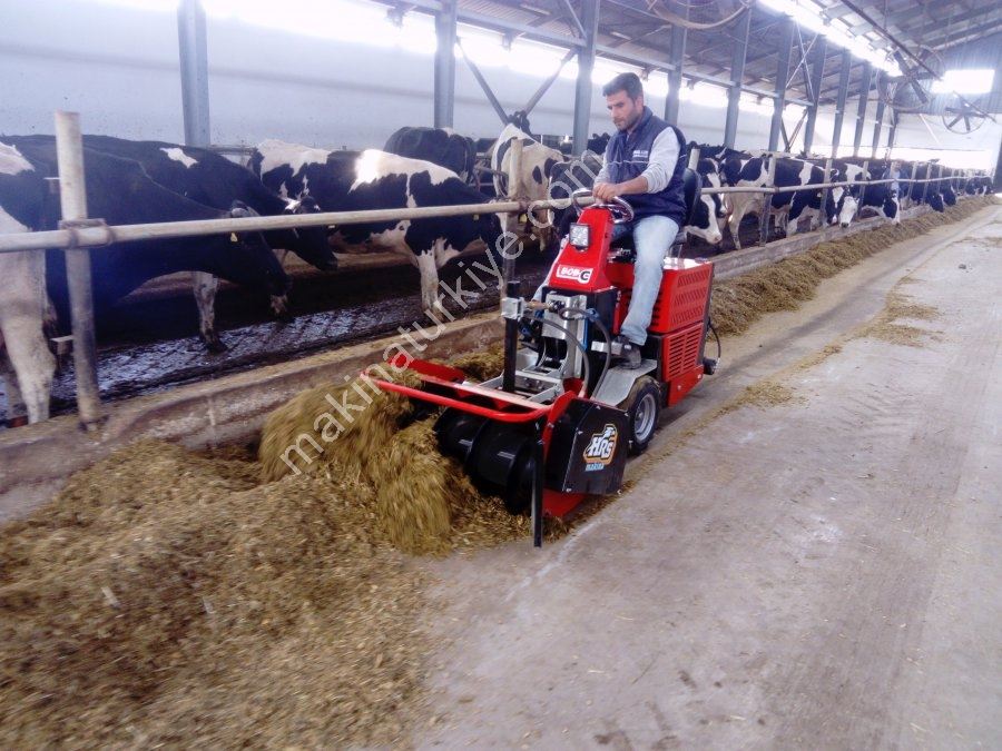10 Hp 4 Zamanlı Helezonlu Yem Yanaştırma Makinası