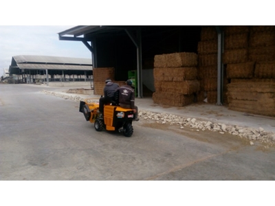 10 Hp 4 Zamanlı Helezonlu Yem Yanaştırma Makinası - 2
