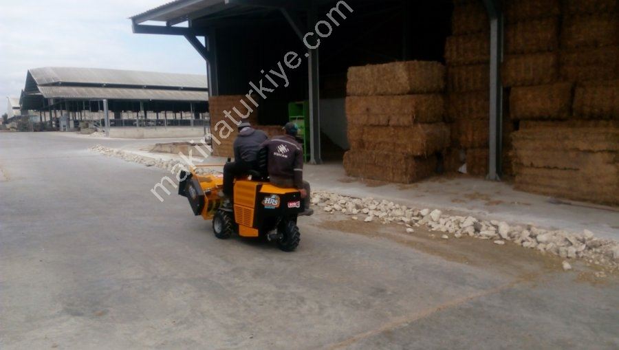 10 Hp 4 Zamanlı Helezonlu Yem Yanaştırma Makinası