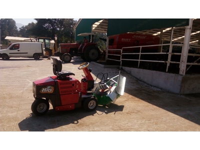 10 Hp 4 Zamanlı Kürek Fırçalı Yem Yanaştırma Makinası - 2