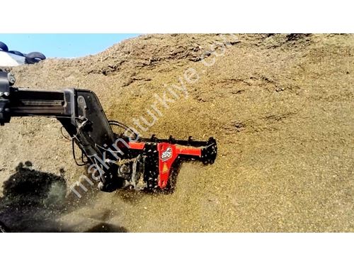 Telescopic Loader Front Silage Cutting