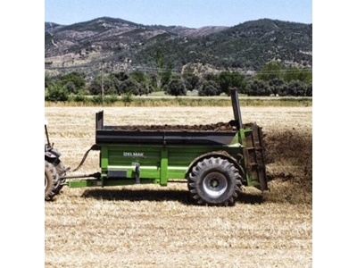 11 M³ Solid Manure Spreader Trailer - 1