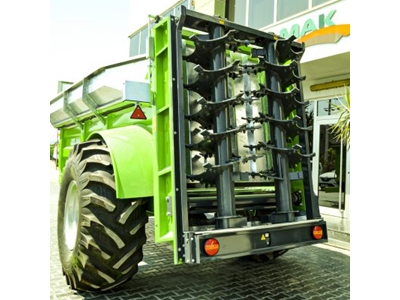 11 M³ Solid Manure Spreader Trailer - 3