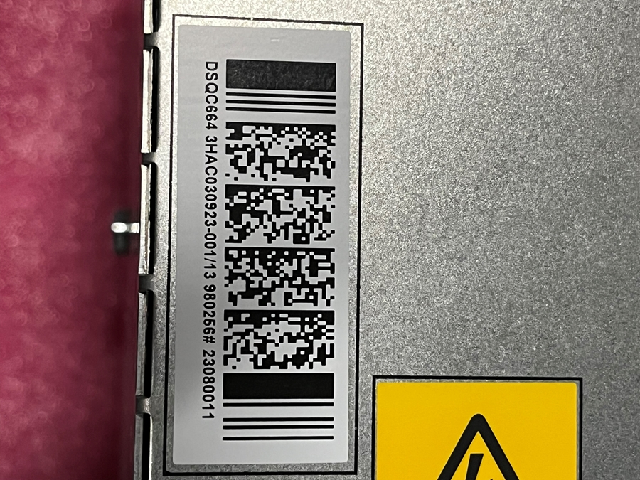ABB 3HAC030923-001 DSQC 664 Drive Unit Harici Eksen Servo Sürücüsü