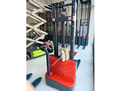 1.5 Ton Ekonomik Seri İstif Makinesi