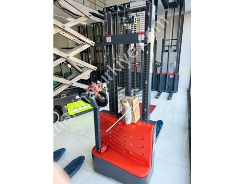 1.5 Ton Ekonomik Seri İstif Makinesi