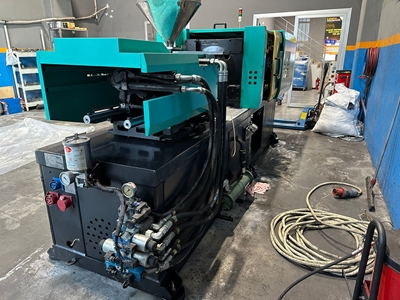 130 Tonnen Kunststoffspritzgießmaschine (1) - 7