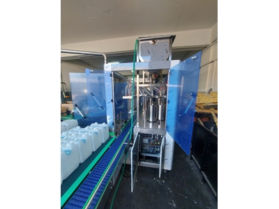 Adblue oder Frostschutzmittel 5lt-10lt 6 Düsen Flüssigkeitsfüllmaschine und Verschließmaschine - 1