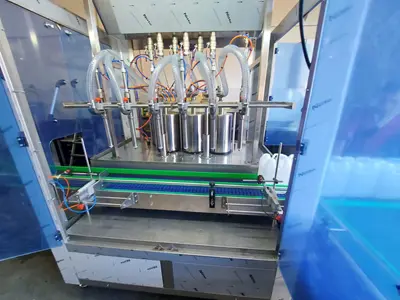  6 Nozullu Adblue Veya Antifriz 5-10 Litre Kapak Kapatma ve Şişe Sıvı Dolum Makinası 