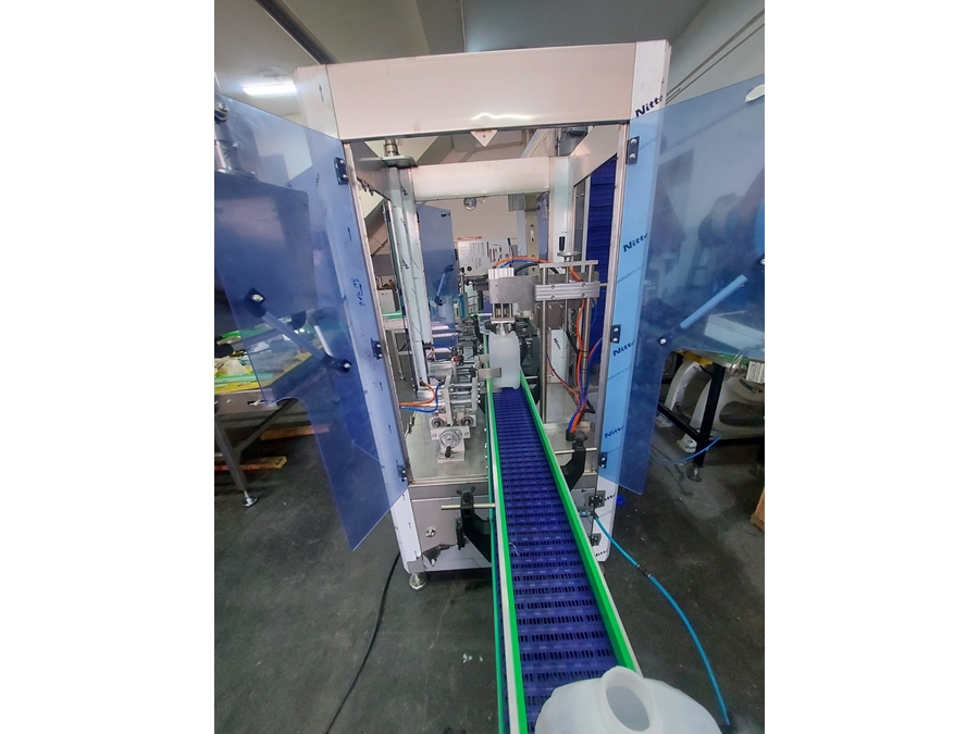 Adblue oder Frostschutzmittel 5lt-10lt 6 Düsen Flüssigkeitsfüllmaschine und Verschließmaschine