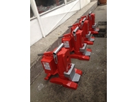 12 Ton Step Machine Jack - 3