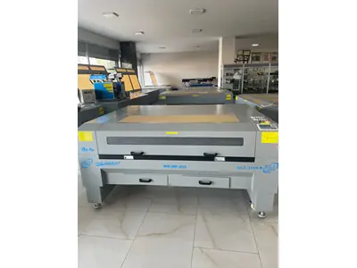 Kgl-1610 Four Head Laser Cutting Machine