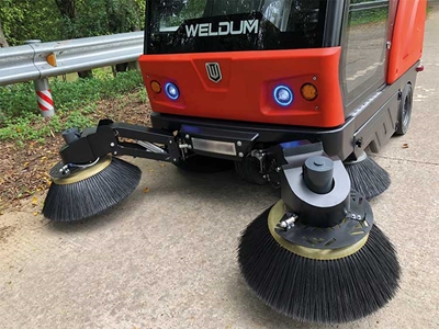 2250 Mm (220 Liter Capacity) Electric Road Sweeping Vehicle - 5