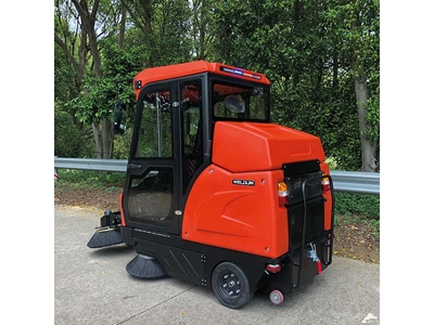 2250 Mm (220 Liter Capacity) Electric Road Sweeping Vehicle - 3