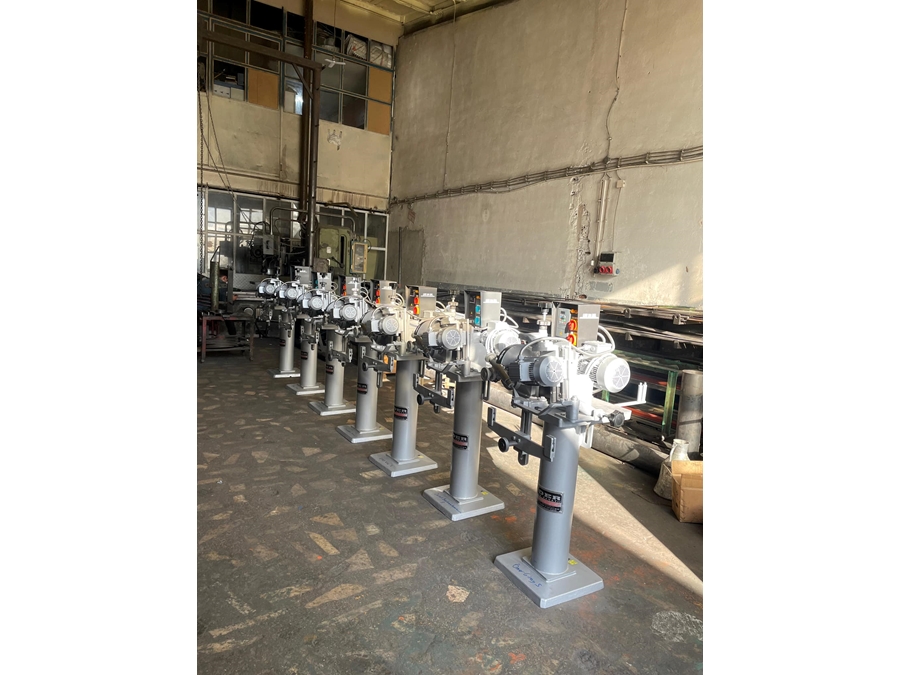 Tam Otomatik Kopyeli Ve Hız Devir Ayarlı Çift Motorlu Şerit Testere Bileme Makinası