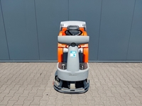 Hako B750r Rider Scrubber Dryer - 1