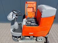 Hako B750r Rider Scrubber Dryer - 0