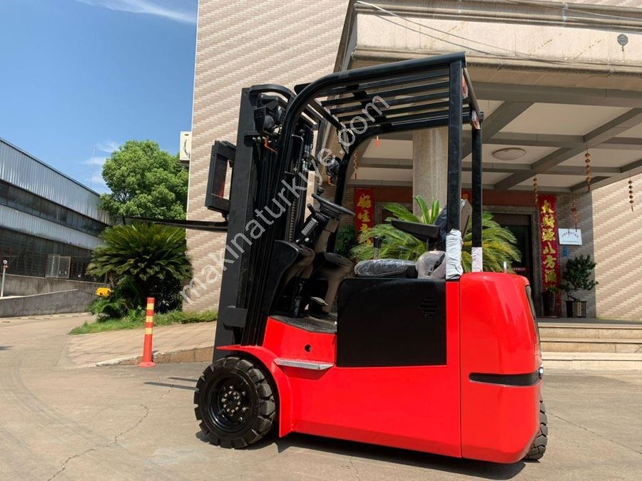 1.5 Ton 4.5 Metre Trıpleks Lityum Akülü İkiz Teker Kolay Manevra