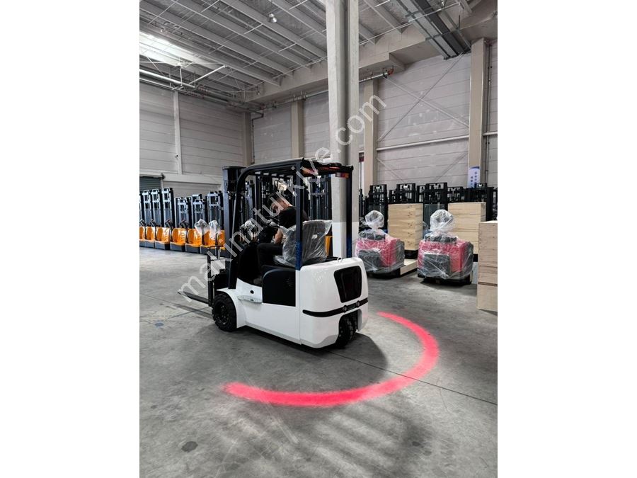 1.5 Ton 4.5 Metre Trıpleks Lityum Akülü İkiz Teker Kolay Manevra