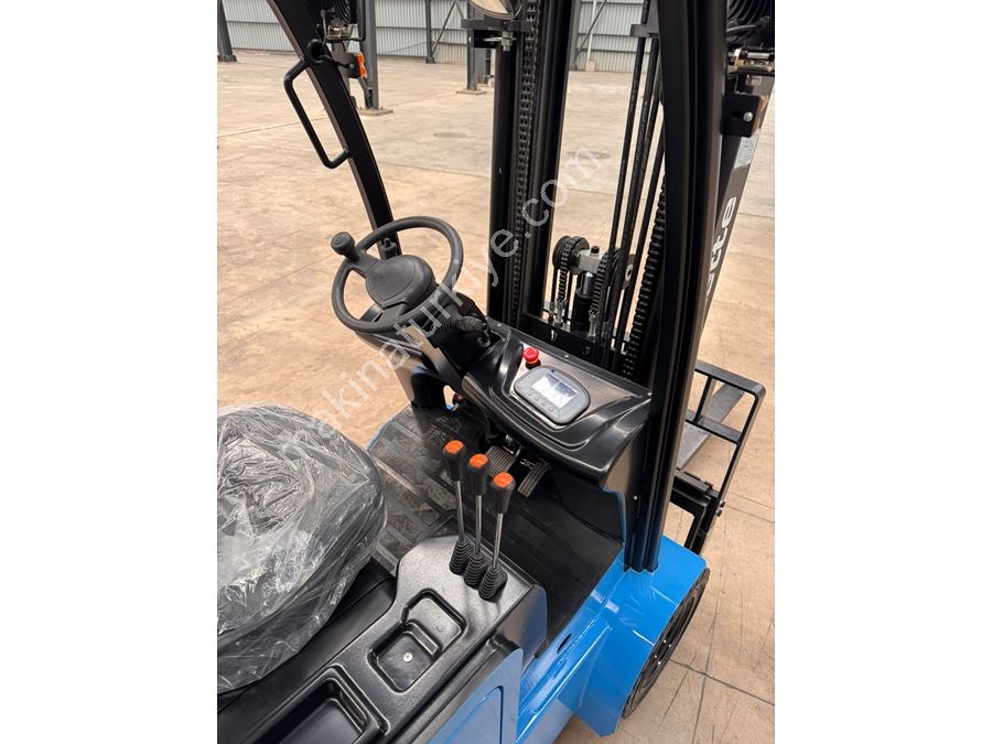 2.0 Ton 4.5 Metre Tripleks Lityum Akülü Forklift