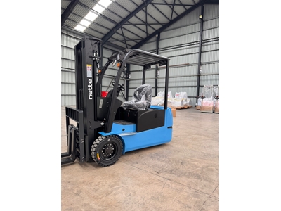 2.0 Ton 4.5 Metre Tripleks Lityum Akülü Forklift - 1