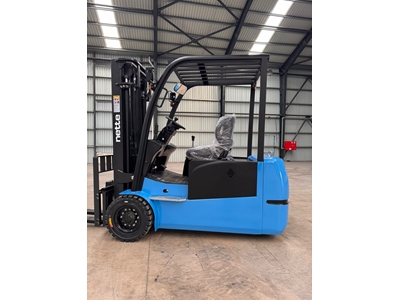 2.0 Ton 4.5 Metre Tripleks Lityum Akülü Forklift - 0