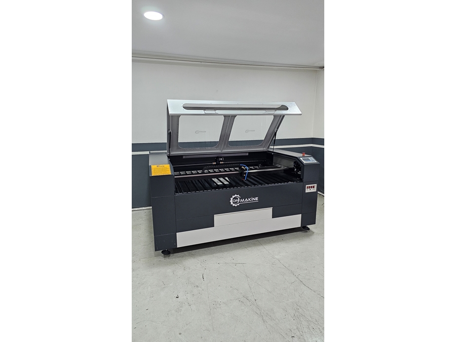 140x100 cm Tek Kafa Lazer Kesim ve Kazıma Makinesi